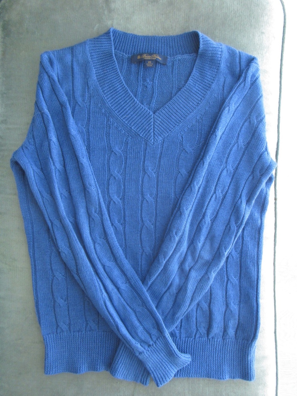 BROOKS BROTHERS Blue Cable-Knit V-Neck Sweater